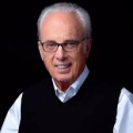 约翰·麦克阿瑟（John Macarthur）